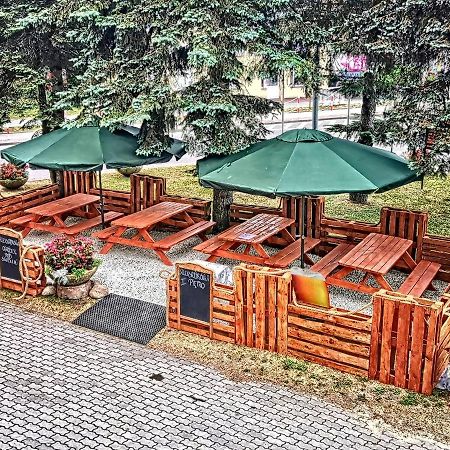 "Aleksandrowka" Restauracja I Noclegi Horyniec Dış mekan fotoğraf