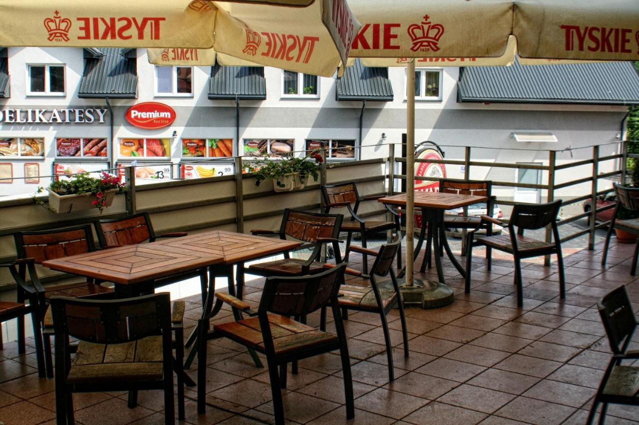 "Aleksandrowka" Restauracja I Noclegi Horyniec Dış mekan fotoğraf