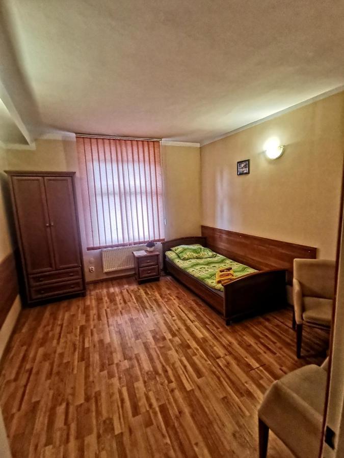 "Aleksandrowka" Restauracja I Noclegi Horyniec Dış mekan fotoğraf